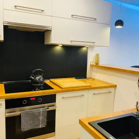 Apartament W Pieknej Lokalizacji-blisko Morza Appartement *
